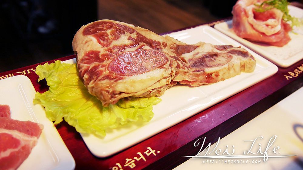 台北東區美食/韓國來的人氣餐廳八色烤肉新菜單老饕彈舌套餐更多選擇好美味
