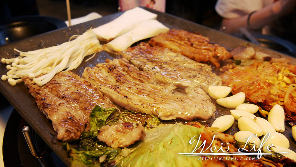 台北東區美食/韓國來的人氣餐廳八色烤肉新菜單老饕彈舌套餐更多選擇好美味