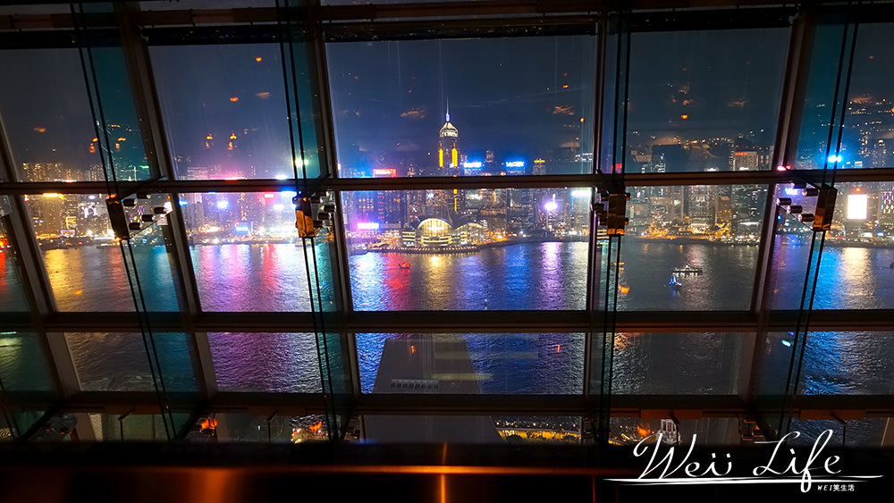 香港必去夜景Aqua Spirit高空酒吧最浪漫的約會聖地最佳觀看夜景地點