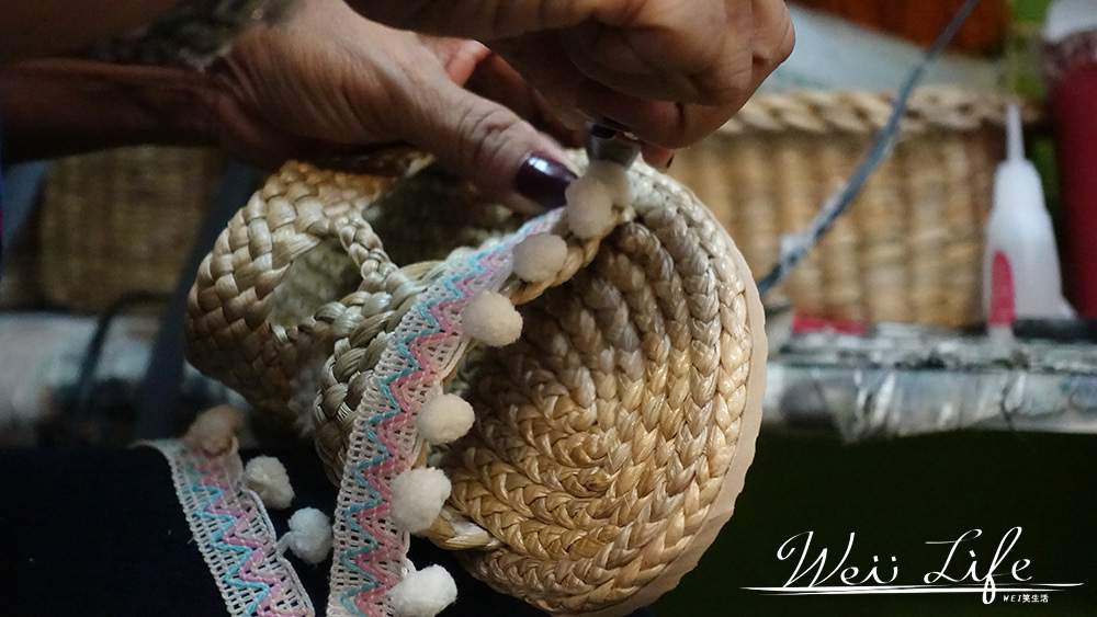 泰國旅遊✈曼谷恰圖恰必買超可愛客製化毛球拖鞋毛球包包，洽圖洽市集戰利品