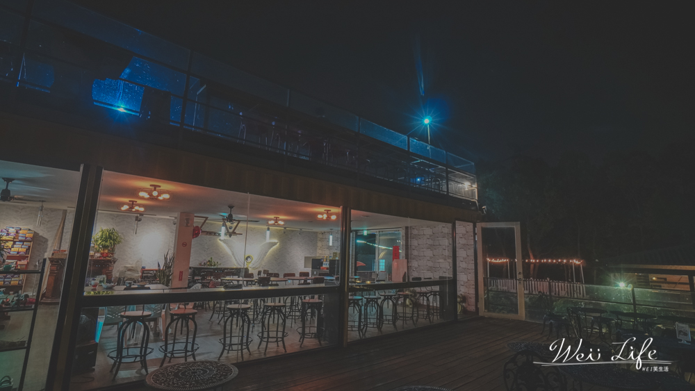 台中夜景餐廳推薦//滔月景觀咖啡廳，露天景觀餐廳無敵浪漫夜景俯瞰閃亮台中。