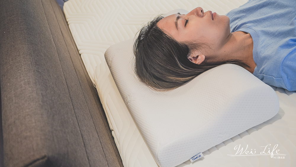 丹普零壓力睡眠讓你舒適好眠，TEMPUR 丹普床墊NASA 認證睡眠科技。