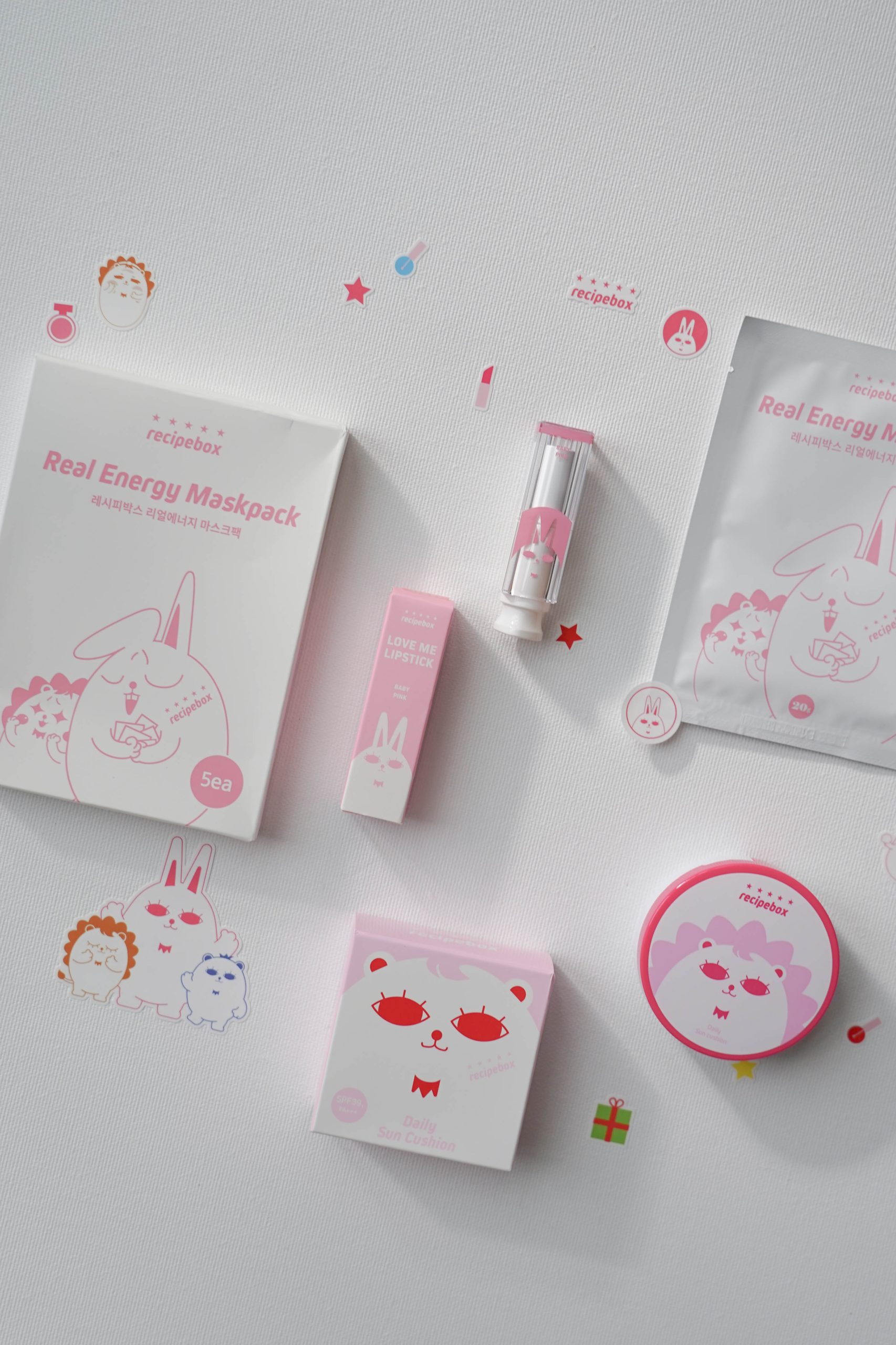Recipebox韓兔//孩子愛模仿很聰明，不要阻止他們探索而是要選擇真正安全的兒童彩妝產品