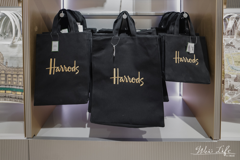 英國倫敦必買//Harrods哈洛百貨小熊、Harrods購物袋！買到讓你欲罷不能意猶未竟！