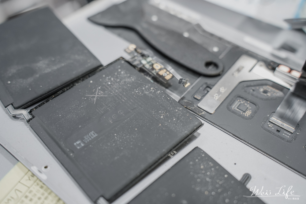 板橋iphone維修推薦保衛站板橋店//iPhone換電池、iPhone換螢幕保護貼、Mac換電池、Mac維修