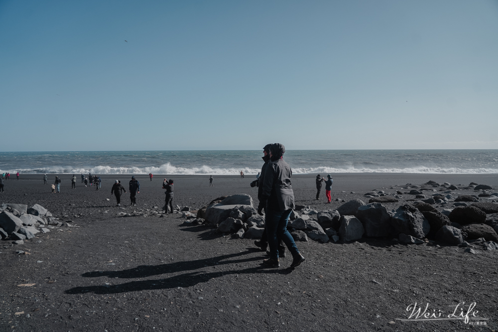 冰島黑沙灘//維克小鎮景點推薦，神秘且美麗的自然奇觀。全球十大黑沙灘美景，獨特火山海灣地形
