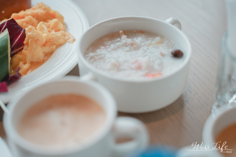 新板希爾頓酒店分享//悅市集全日餐廳早餐，中西式餐點甜點飲品供應讓你吃得好滿足。