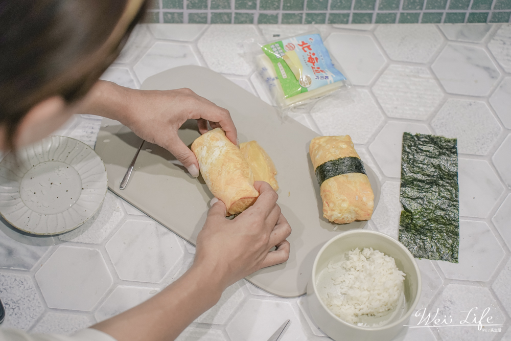 美味食譜//日本原裝進口光泉北海道原味起司片，自製爆漿起司薯餅、火腿起司米熱狗。