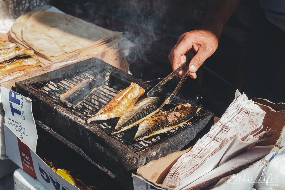 土耳其美食//伊斯坦堡加拉達塔橋下鯖魚沙威瑪。誰說土耳其只有牛肉雞肉沙威瑪，好吃又特殊值得一試。